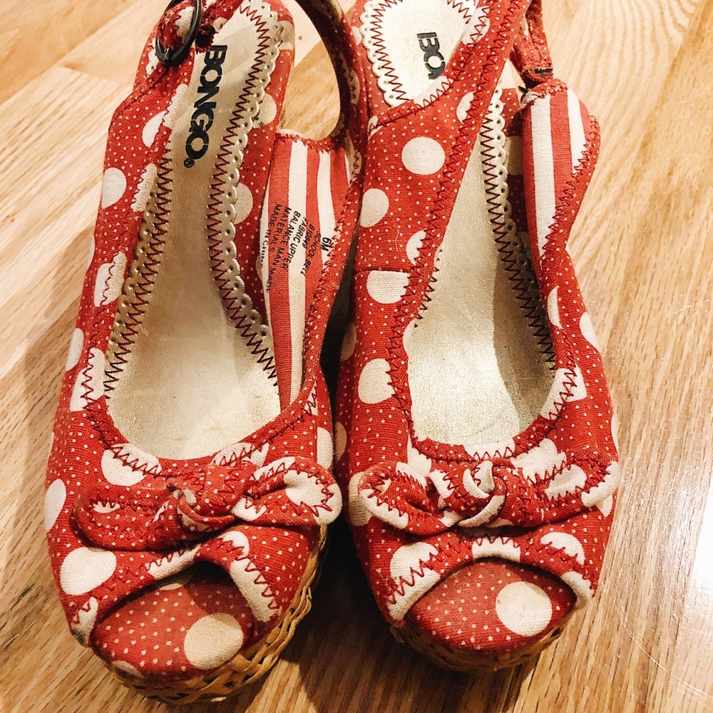 Red polka dot wedges